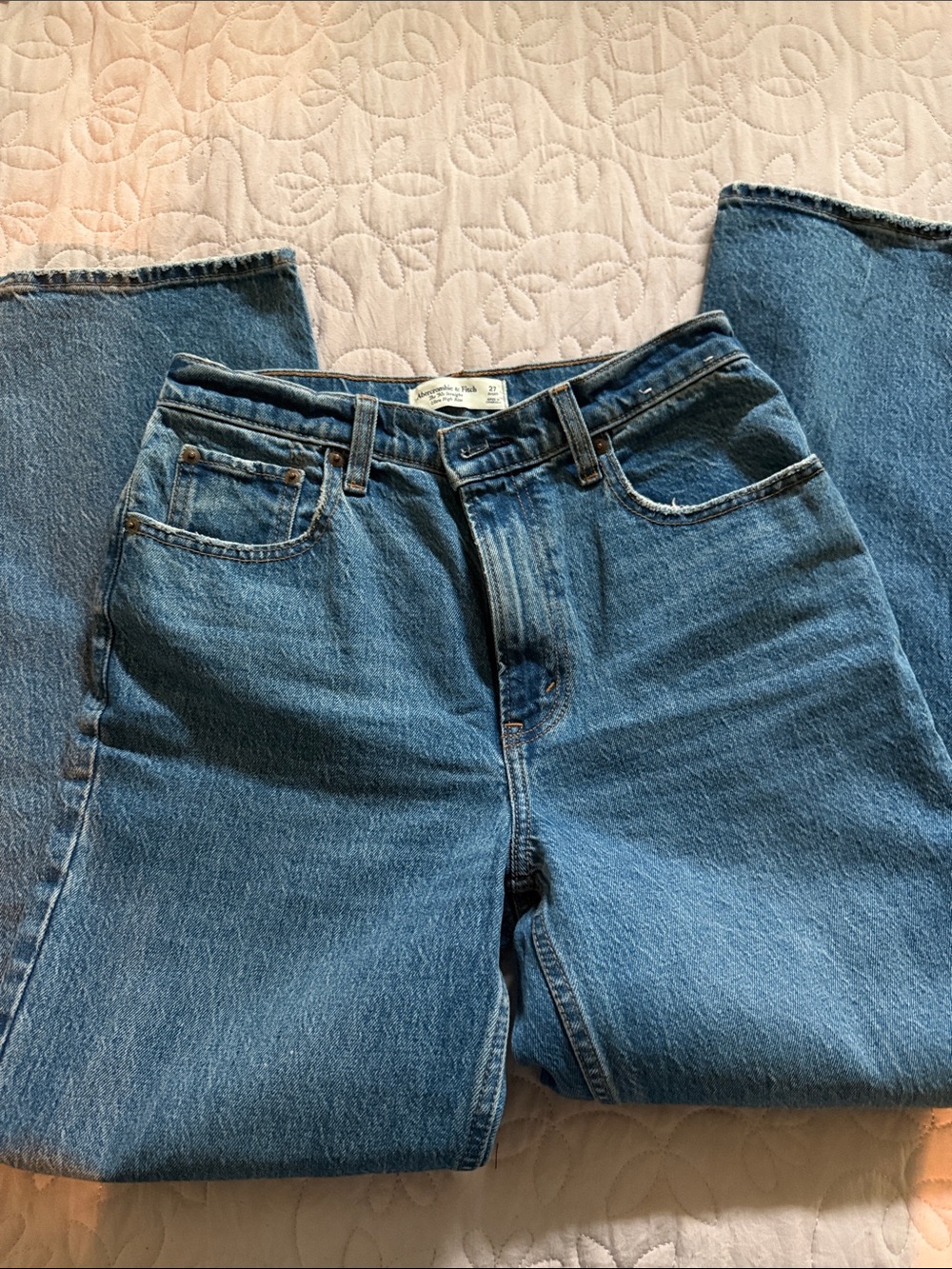 Abercrombie 90s straight ultra high rise Denim Jeans